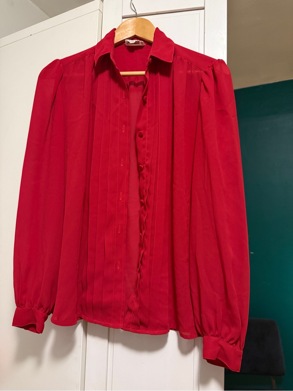 Red Button-Down Pleated Blouse Women Lloyd Williams chiffon lightweight feminine